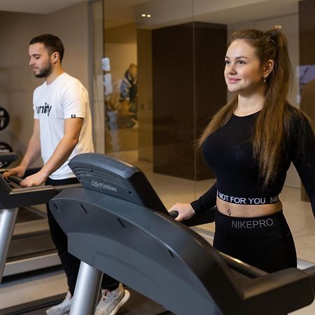 Premier Hotel Dnister Λβιβ Εξωτερικό φωτογραφία