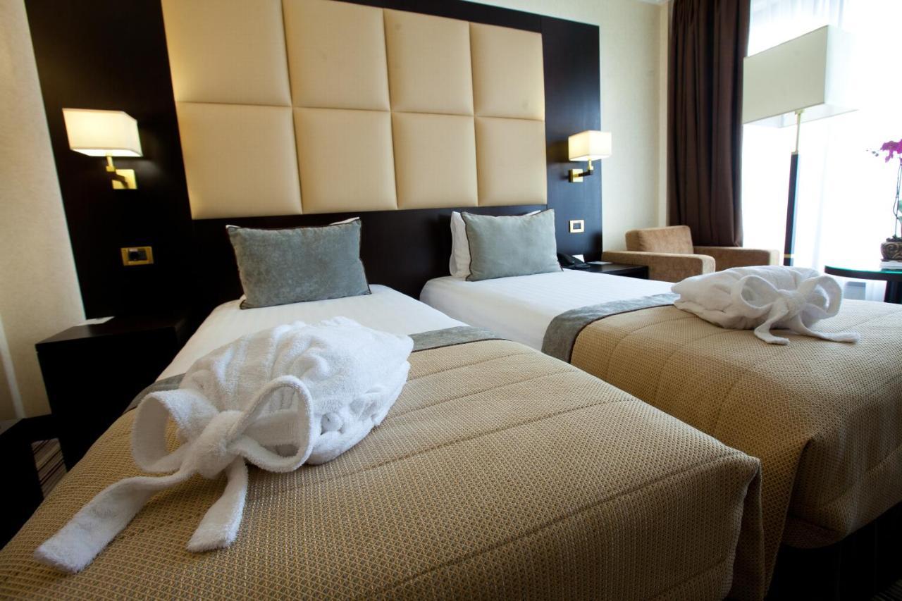 Premier Hotel Dnister Λβιβ Δωμάτιο φωτογραφία
