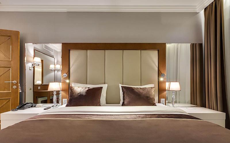 Premier Hotel Dnister Λβιβ Εξωτερικό φωτογραφία