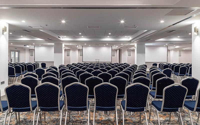 Premier Hotel Dnister Λβιβ Εξωτερικό φωτογραφία