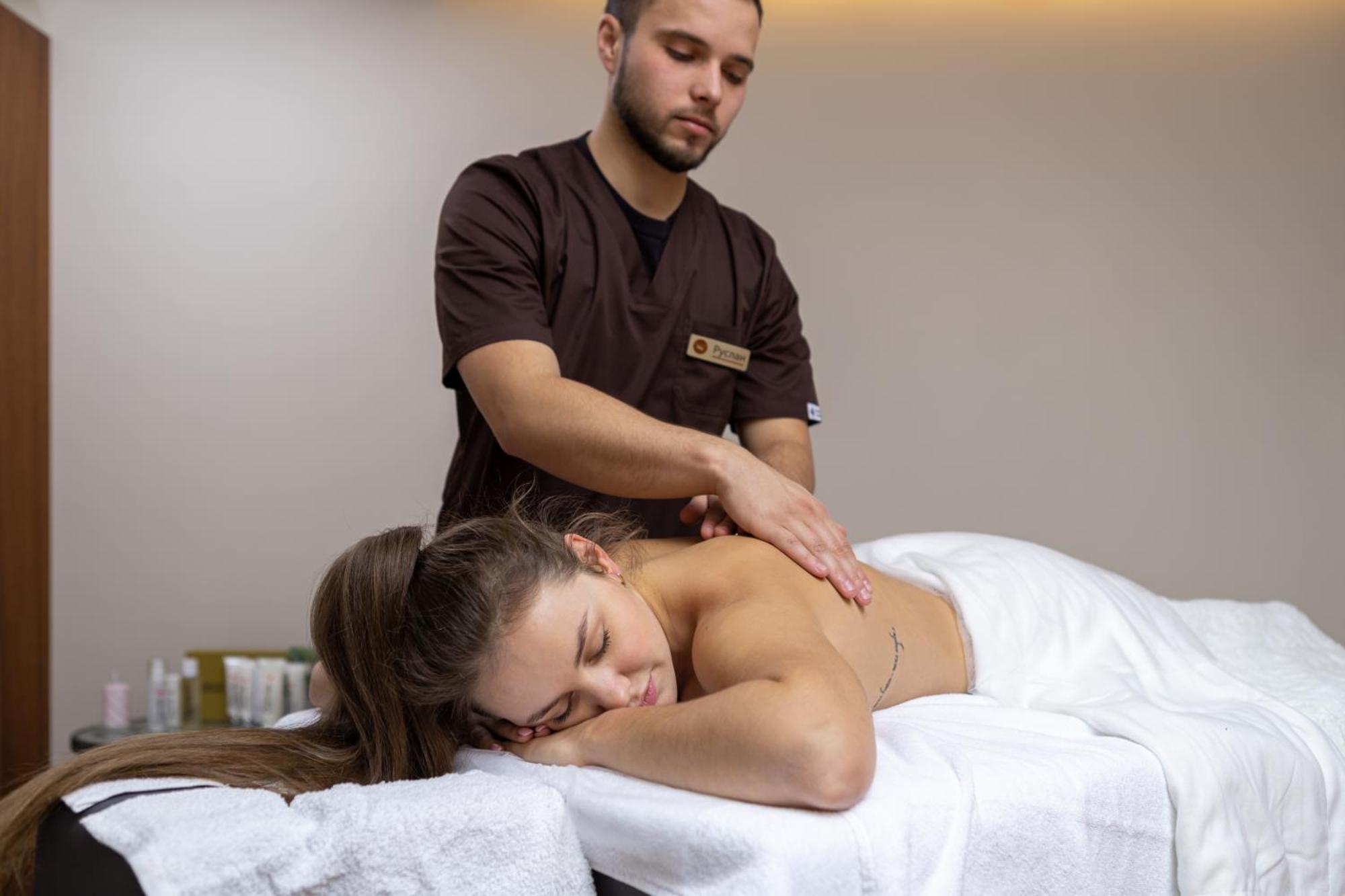 Premier Hotel Dnister Λβιβ Εξωτερικό φωτογραφία