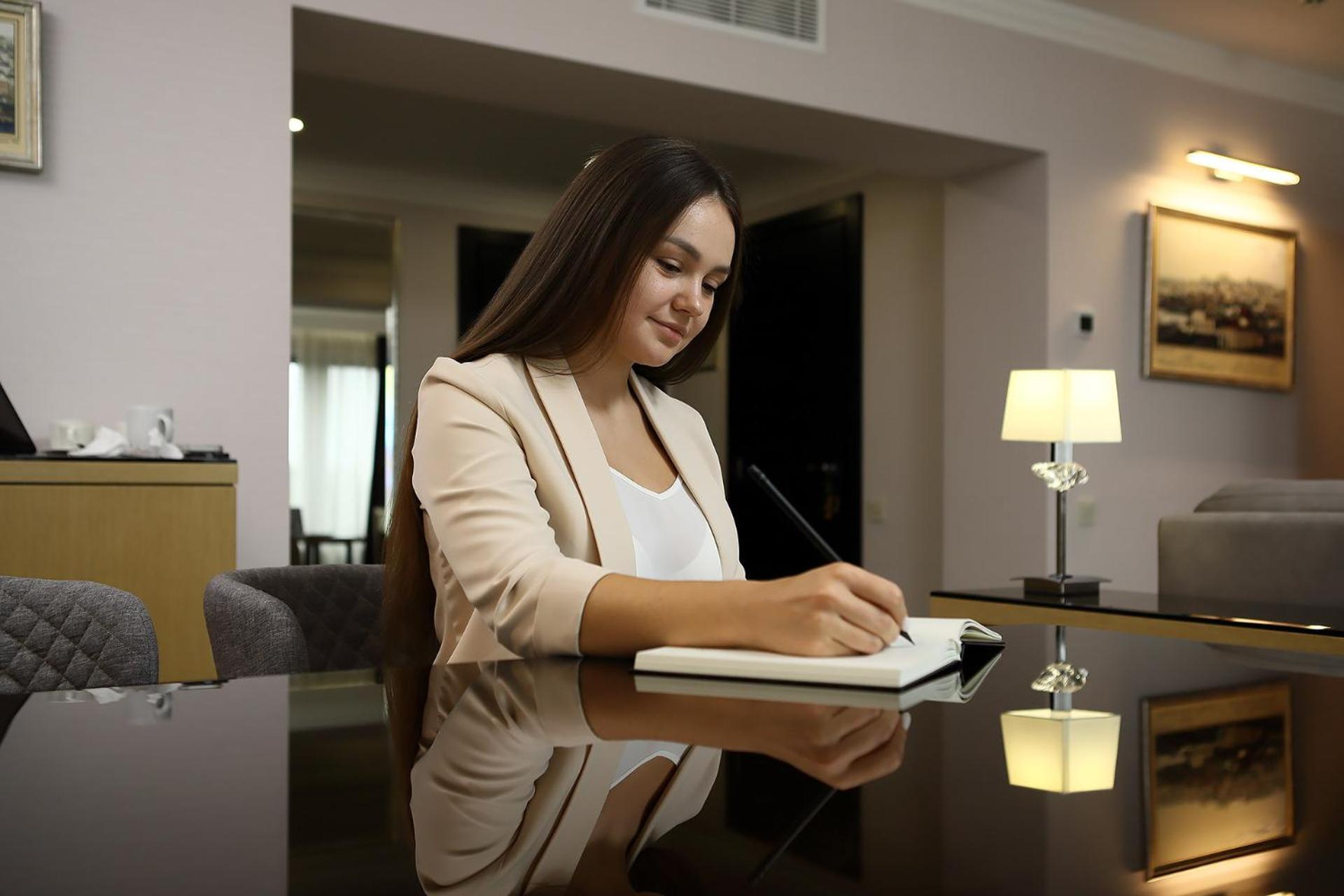 Premier Hotel Dnister Λβιβ Εξωτερικό φωτογραφία