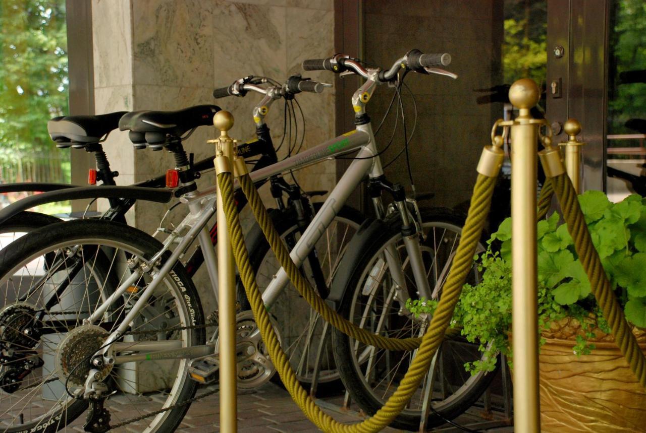 Premier Hotel Dnister Λβιβ Εξωτερικό φωτογραφία